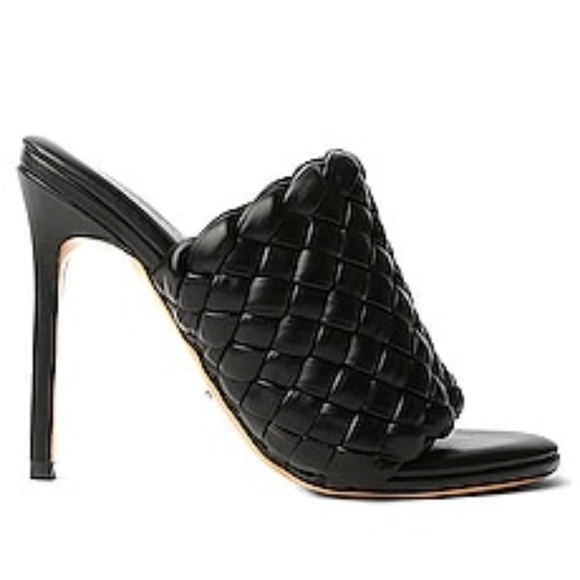 NIB TONY BIANCO KAYLEE MULE IN BLACK SIZE 7.5 - Picture 1 of 6